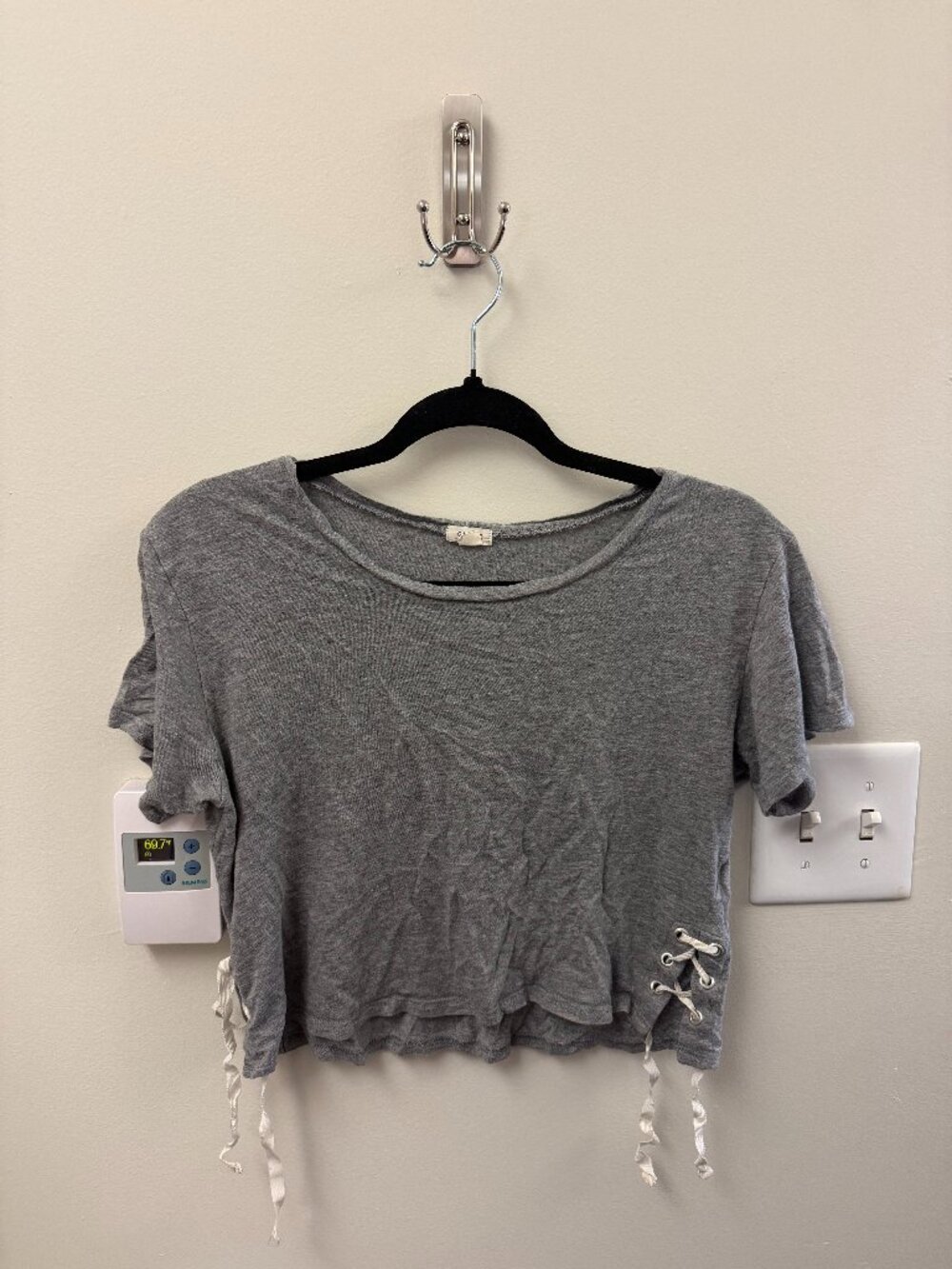 garage gray cropped tshirt